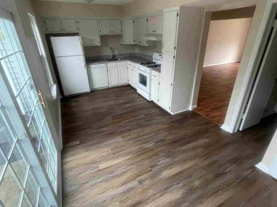 Maid's House Cleaning